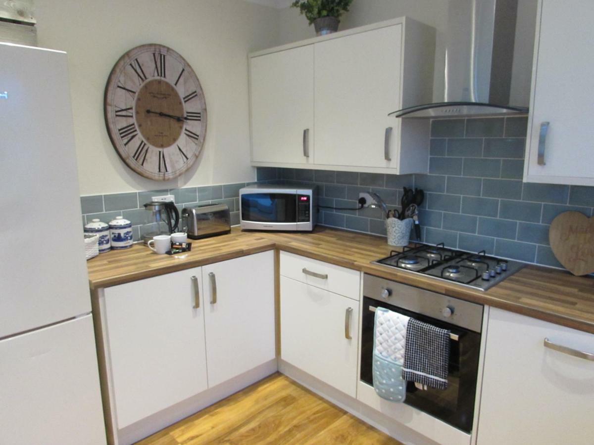 Apartment 1 Exquisite Two King Bedroom With En Suites - Close To The Town Centre, Rail, Airport And Theatre Дарлингтън Екстериор снимка